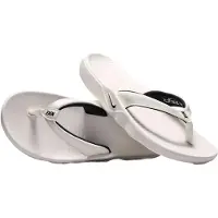 Nike Marina Slippers en Sandalen Dames - Wit - Maat 40.5 - Mesh/Synthetisch
