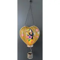 Impuls Decoratieve solarlamp hart met luchtballon " met flame LED " - Toekan print geel - kunststof - hangend model - hoogte 46 x 16 x 9.5 cm - Tuindecoratie - Tuinverlichting