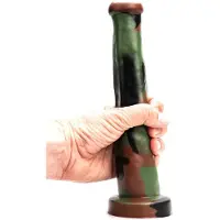 Vuxen Revolt - Dildo Fantasie - Green Army - Nr. 20 - 27 x 5 cm