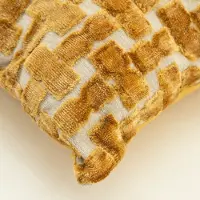 By-Boo Sierkussen Stunda - Mustard (45 x 45 cm)