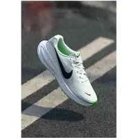 Nike Loopschoen 'REVOLUTION 8' zwart / wit