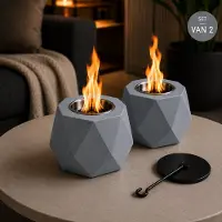 Colibri -ethanol Tafelhaard Set van 2 – Grijs Beton – 16,5 x 16,5 x 10 cm – Tafelhaard met Doofplaat – Binnen & Buiten