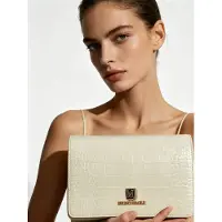 Bruno Magli Schoudertas Women