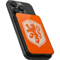 Selencia MagSafe Powerbank 5.000 mAh - Draadloze Powerbank - Geschikt voor MagSafe en Qi - Black / Oranje Leeuw