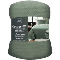 Douceur D`Interieur Decoratieve kussenhoeverset MYLENE: fluwelen beddengoedset bestaande uit een sprei + 2 kussenhoevers
