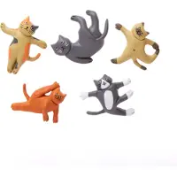 Kikkerland Koelkast magneten - Set van 5 – In de vorm van een Yoga Kat