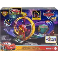 Cars Disney en Pixar Cars race om Bliksem McQueen te vieren met een feestelijke racebaan, speelset