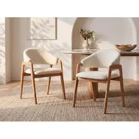 Vente-unique Set van 2 stoelen met armleuningen in boucléstof en rubberhout - Wit en naturel - SOLUNA