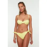 Trendyol Gele Ruffle Gingham Textured Regular Bikinibroekje Tbess22Ba0074
