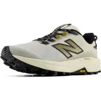 New Balance Sneakers laag 'Rebel Trail' olijfgroen / zwart / offwhite