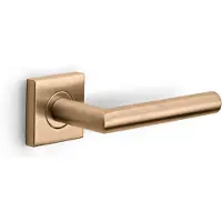 Formani Basics LB2-19BSQ deurkruk geveerd op vierkant rozet - PVD licht brons