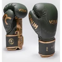 Venum x Rajadamnern Muay Thai Kickbokshandschoenen - Militair Groen - 10 OZ