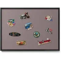 Tulup Magneetbord met Zwarte Frame - Bruin Magneetbord Met Effen Achtergrond - 70 cm x 50 cm - Lichtbruine kleur - Magnetisch Bord Muurbevestiging - Memobord voor Keuken - Magnetisch Wandbord