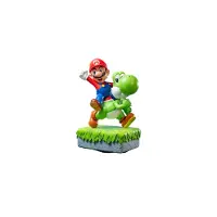 First 4 figures Super Mario (Mario & Yoshi) RESIN