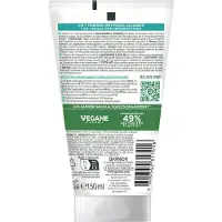 Garnier Huidzuiver 3-in-1 klei anti-puistjes Gezichtsscrub 150 ml