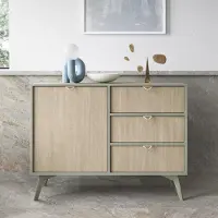 Ravio Commode Silva, eucalyptusgroen, 106 cm, met visgraatmotief – 3 lades, gouden handgrepen, modern design
