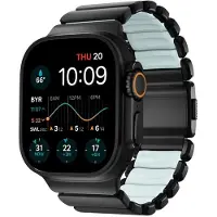 Nomad Stratos Titanium Strap Apple Watch 44mm / 45mm / 46mm / 49mm Zwart / Icy Blue Glow - NM009896858