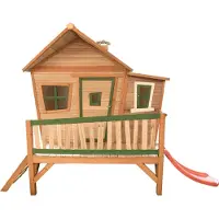 Axi Emma Speelhuis op palen & rode Glijbaan | Speelhuisje voor de tuin / buiten in bruin & groen van FSC hout | Speeltoestel voor kinderen