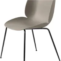Gubi Beetle Eetkamerstoel Zonder Bekleding Conic Base Black Matt | New Beige