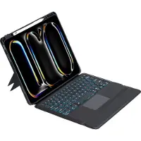Mobigear Tablethoes geschikt voor Apple iPad Pro 13 Inch (2024) Hoes | Detachable Rotating QWERTY Bluetooth Toetsenbord Bookcase + Stylus Houder - Zwart
