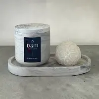 Bam Kaarsen Black Orchid Geschenkset – Geurkaars 140 g met Houten Lont – Handgemaakte Rozenkaars en Zwart Gemarmerd Ovaal Schaaltje