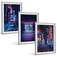 Tulup 4-Delige Schilderij Set - Nachtstad met neonlichten en bioscoopingang - 40 x 60 cm - Muurdecoratie - Schilderijen Set - Woonkamer - Woonkamer Decoratie
