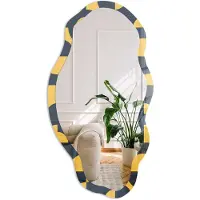 Coloray Geometrisch Patroon Spiegel - Geel Rechthoekige Spiegel Voor Interieur - Organische Spiegel - Kantoor, Woonkamer, Hal - Geometrisch - 45x90 cm - Totale afmeting 52x97 cm