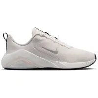 Nike Sportschoen 'Bella 7' zilvergrijs / stone grey / zwart
