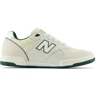 New Balance Unisex Nb Numeric Tom Knox 600 White Maat: 43 | Sneakers Outlet | Unisex | Beige