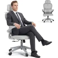 LZQ Ergonomische bureaustoel, draagvermogen 150 kg, met mesh-bekleding, hoofdsteun en lendensteun, kantelfunctie tot 125°, in hoogte verstelbaar, opklapbare armleuningen, kledingrek, grijs