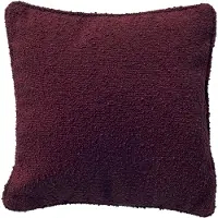 Dutch decor ONNO - sierkussen 45x45 cm - bouclé - Maroon Banner - rood - Inclusief binnenkussen - Luxe kussens voor woonkamer & bank