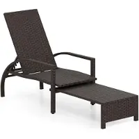 Costway Zonnebed van kunststof riet, tuinstoel met uitschuifbare voetsteun en verstelbare rugleuning (6 standen), ligstoel voor terras, geschikt tot 180 kg
