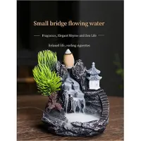 Semoic Hoge bergstromende waterval terugstroom wierook B
