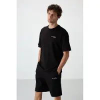 Tommy Life Oversized T-shirt met Korte Mouwen en Shorts Set