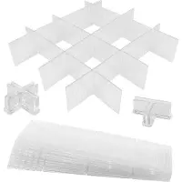 Markenlos Kunststof ladeorganizer met verstelbare compartimenten en 64 bevestigingsclips, een flexibele organizer voor keuken en kantoor. Geschikt voor sokken en kleine voorwerpen.