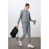 Tommy Life Oversized Katoenen-Polyester Sweater en Broek Set