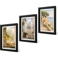 Coloray 4-Delige Schilderij Set - Uitzicht op citrusbomen vanuit het raam en architectuur aan zee. - 20 x 30 cm - Decoratieve Muurdecoratie - Slaapkamer - Interieur Decoratie