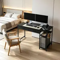 HAUSS SPOLE Bureau - Computertafel Met Stopcontacten En Stoffen Lades - Voor Werkkamer Slaapkamer Of Woonkamer - Hout En Metaal - 120x51x75 Cm - Zwart