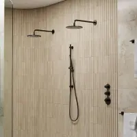 Saniclear Uni dubbele douche mat zwart met wandarm, glijstang en staafhanddouche