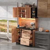 Merax 105x40x180 cm moderne keukenkast - zwart en houtnerf uiterlijk - met LED-verlichting - verstelbare planken en Europese stopcontacten