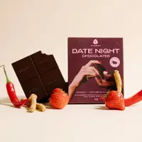 The Oh Collective Date Night Chocolate - Lustverhogende Chocolade - Voor Koppels – Inclusief Truth or Dare Spelkaart – 4 Porties
