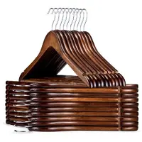 Famanu – Houten kledinghanger set van 20 stuks, walnootkleurig, stabiele kledinghangers met 360° metalen haken en schoudergroeven