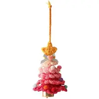 OEM Handgemaakte mini-kerstboompjes van zachte wol - set van 3 - met gouden belletjes - geschikt om op te hangen - handgemaakt