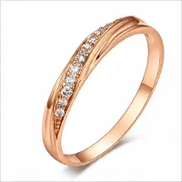 LGT JWLS Rosegoudkleurige Gedraaide Damesring met Schuine Rij Zirkonia - 18mm