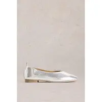 White Stuff Cheri Leather Ballerina Pump Silver Tone Metallic Size: 3 | Ballerina Shoes Outlet | Dames | Zilver