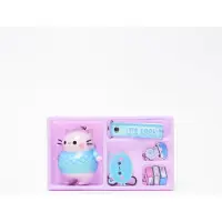 Pembe speelfiguur Pembe bento box met accessoires en sleutelhanger.