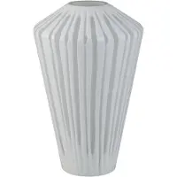 Ptmd Ireka White Handcut Solid Glass Angular Round L