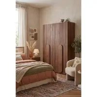 AX Living Omodeo garderobekast, 200 cm breed, Warmia-notenhout met ronde handgrepen