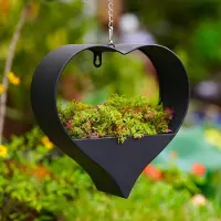 Famanu – Metalen hartvormige bloempot, hangend, tuindecoratie voor buiten in zwart, plantenbak voor tuin, balkon en woonkamer, hangpot en cadeau voor vrouwen