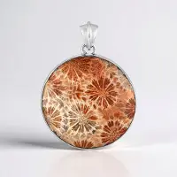 Cavill - Zilveren Hanger 925 Sterling Zilver - 30 Karaat Versteend Koraal - Ronde Cabochon Bezel - Elegante Indonesische Sieraden